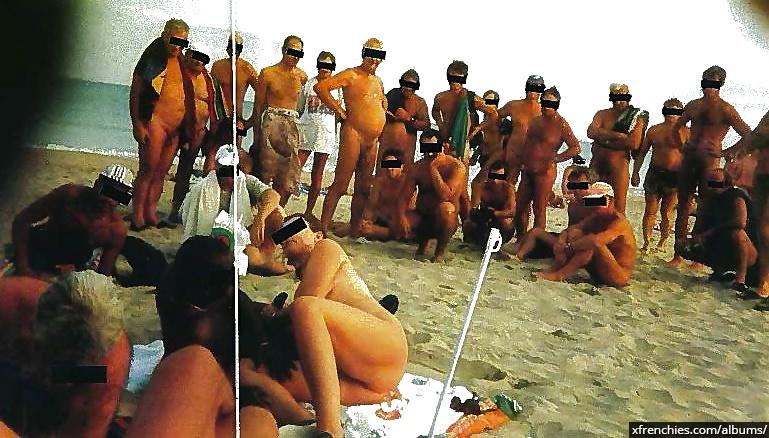 Porn photos Fuck at the bay of pigs in Cap d'Agde n°6