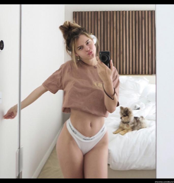 Instagram Léa Elui nue photos sexy n°104