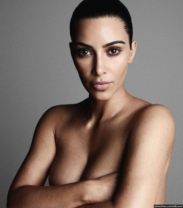 Leck- und Nacktbilder von Kim Kardashian n°4