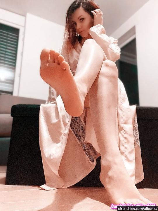 Photo de pied – Les pieds de Chelxie Onlyfans Leak n°18