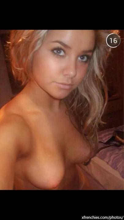 Pleins de photos sexys d’amatrices nues et de nudes snapchat n°78